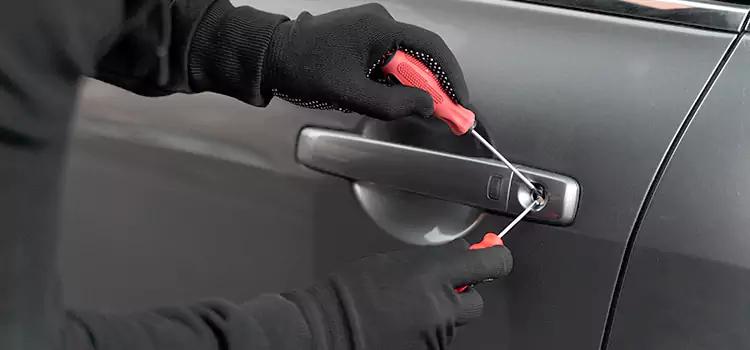 Locked Out of Car Help Palm Beach Gardens